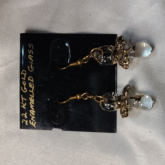 3 for$20💥- Soother Earrings - Picture 1 of 5